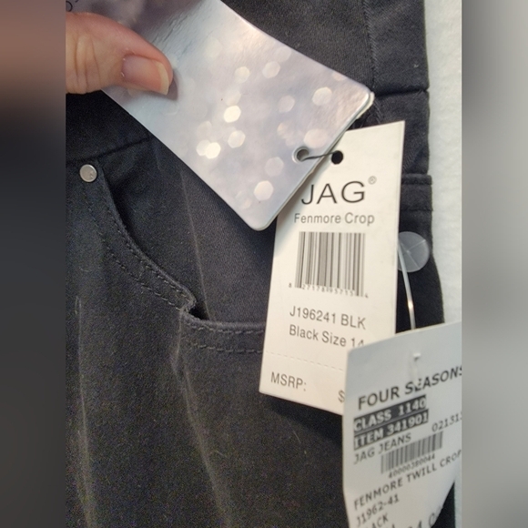 JAG Fenmore Crop Women's Size 14, Black, Pull on, Front Pockets, Back Po… - Picture 3 of 10